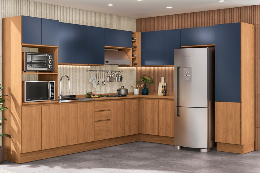 É importante identificar as necessidades do dia a dia. Uma cozinha funcional precisa ter bom espaço para preparo das refeições, armazenamento e limpeza. Com criatividade, é possível realizar um bom projeto mesmo em áreas reduzidas.